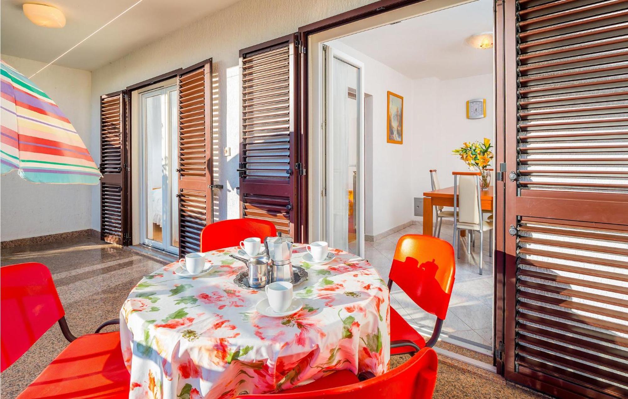 Awesome Apartment In Labin With Wifi Raša Dış mekan fotoğraf